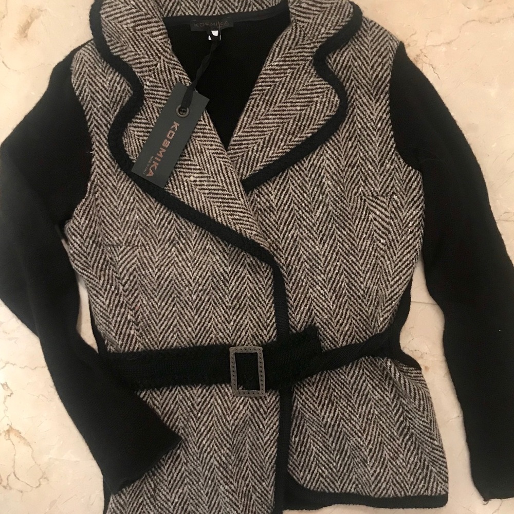 WOOL Italian SWEATER wrap with belt. Size L